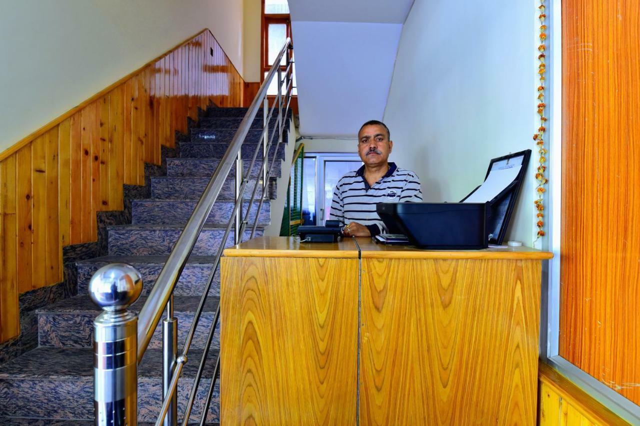 מנאלי Oyo 38661 Hotel Apna Ghar מראה חיצוני תמונה
